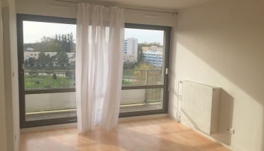 Appartement, grande terrasse, tout à pieds