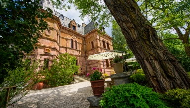 LOZERE -Château+maison+dépendances