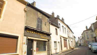 ENSEMBLE IMMOBILIER A RESTAURER